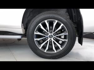 Toyota Land Cruiser Prado 2.8GD VX-L - Image 19