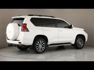 Toyota Land Cruiser Prado 2.8GD VX-L - Image 2