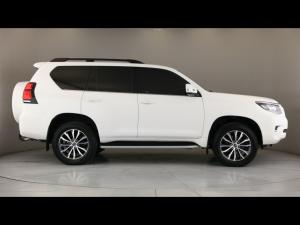 Toyota Land Cruiser Prado 2.8GD VX-L - Image 3