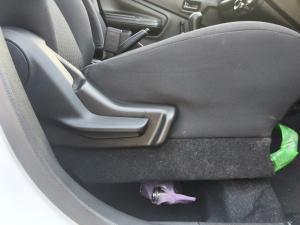 Toyota Vitz 1.0 - Image 15