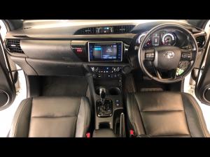 Toyota Hilux 2.8GD-6 double cab Raider auto - Image 6