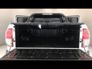 Toyota Hilux 2.8GD-6 double cab Raider auto - Image 13