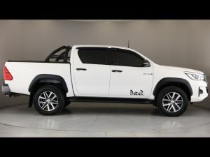 Toyota Hilux 2.8GD-6 double cab Raider auto - Image 3