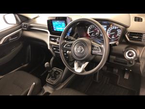 Toyota Urban Cruiser 1.5 XR manual - Image 10