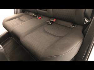 Toyota Urban Cruiser 1.5 XR manual - Image 12