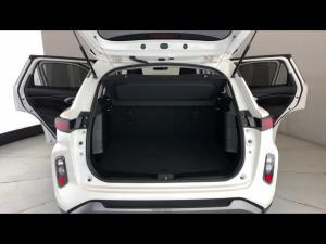 Toyota Urban Cruiser 1.5 XR manual - Image 13