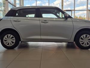 Suzuki Swift 1.2 GL - Image 3