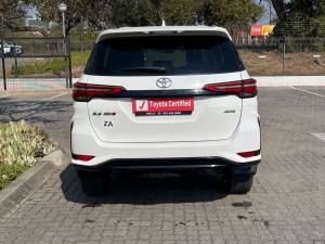 Toyota Fortuner 2.4GD-6 4X4 automatic - Image 5