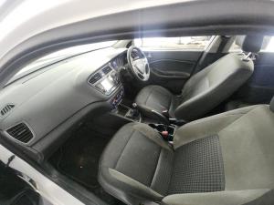 Hyundai i20 1.2 Motion - Image 8