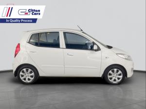 Hyundai i10 1.1 GLS/MOTION - Image 6