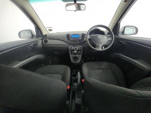 Hyundai i10 1.1 GLS/MOTION - Image 8