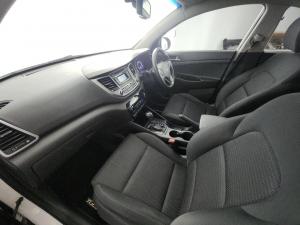 Hyundai Tucson 2.0 Premium automatic - Image 7