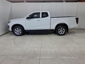Isuzu D-Max 1.9TD Extended cab LS auto - Image 2