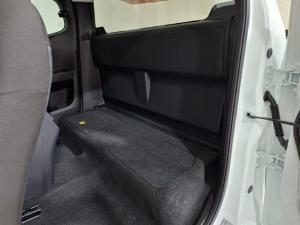 Isuzu D-Max 1.9TD Extended cab L auto - Image 12