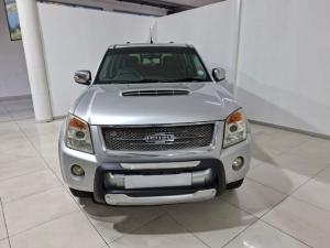 Isuzu KB 300D-Teq double cab LX automatic - Image 4