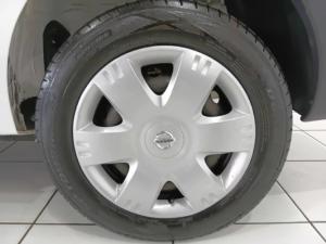 Nissan NP200 1.6i safety pack (aircon) - Image 11