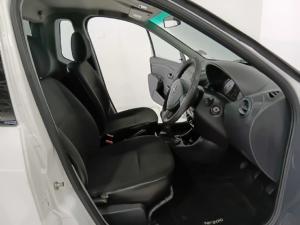 Nissan NP200 1.6i safety pack (aircon) - Image 8