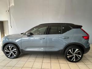 Volvo XC40 D4 AWD R-Design - Image 2