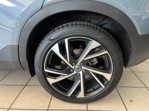 Volvo XC40 D4 AWD R-Design - Image 6