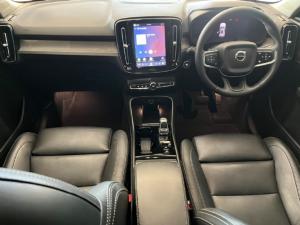 Volvo XC40 B4 Plus Dark - Image 9