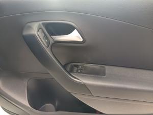 Volkswagen Polo Vivo hatch 1.6 Life - Image 15