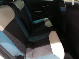 Volkswagen Polo Vivo hatch 1.6 Life - Image 7