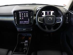 Volvo XC40 B4 Plus Dark - Image 13