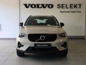 Volvo XC40 B4 Plus Dark - Image 2