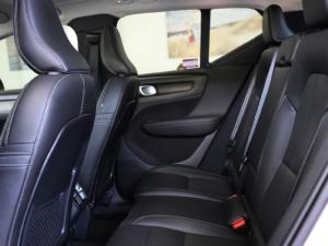 Volvo XC40 B4 Plus Dark - Image 8