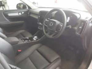 Volvo XC40 B4 Plus Dark - Image 6
