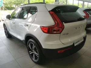Volvo XC40 B4 Plus Dark - Image 8