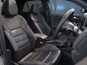 Volkswagen T-Roc 2.0TSI 4Motion R-Line - Image 10