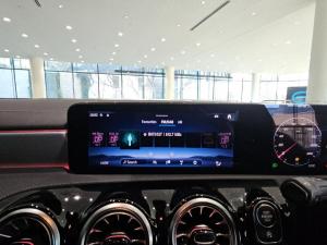 Mercedes-Benz CLA CLA200 Progressive - Image 11