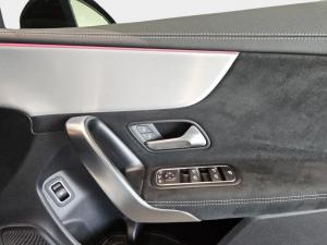 Mercedes-Benz CLA CLA200 Progressive - Image 12