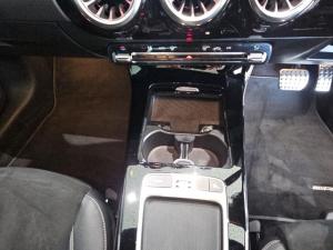 Mercedes-Benz CLA CLA200 Progressive - Image 13