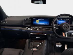 Mercedes-Benz GLS GLS450d 4Matic - Image 12