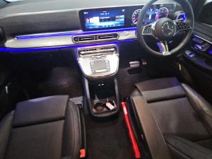 Mercedes-Benz V-Class V300d Exclusive - Image 11