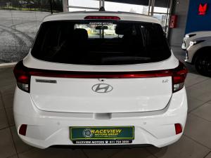 Hyundai Grand i10 1.2 Premium hatch - Image 3