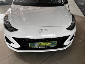 Hyundai Grand i10 1.2 Premium hatch - Image 4