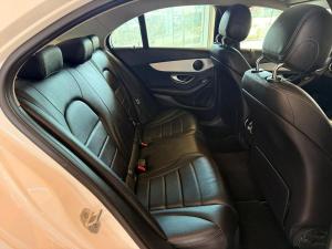 Mercedes-Benz C-Class C180 - Image 13