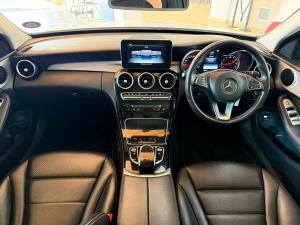 Mercedes-Benz C-Class C180 - Image 16