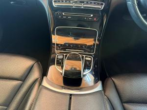 Mercedes-Benz C-Class C180 - Image 19