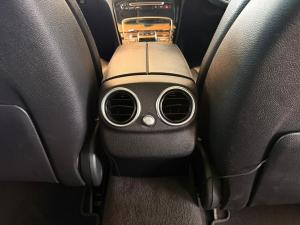 Mercedes-Benz C-Class C180 - Image 26