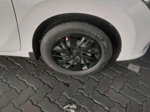 Suzuki Baleno 1.5 GL manual - Image 13