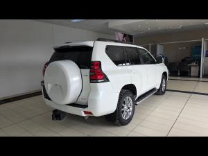 Toyota Land Cruiser Prado 2.8GD VX - Image 2