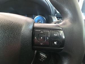 Toyota Fortuner 2.4GD-6 manual - Image 9