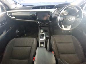Toyota Hilux 2.8GD-6 double cab Raider auto - Image 6