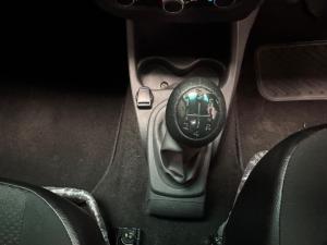 Nissan NP200 1.6i safety pack (aircon) - Image 9