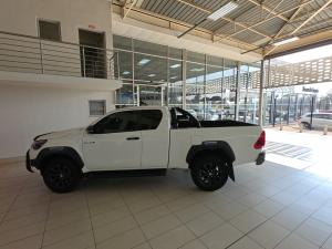Toyota Hilux 2.8GD-6 Xtra cab 4x4 Legend auto - Image 11