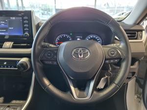 Toyota RAV4 2.0 GX - Image 8